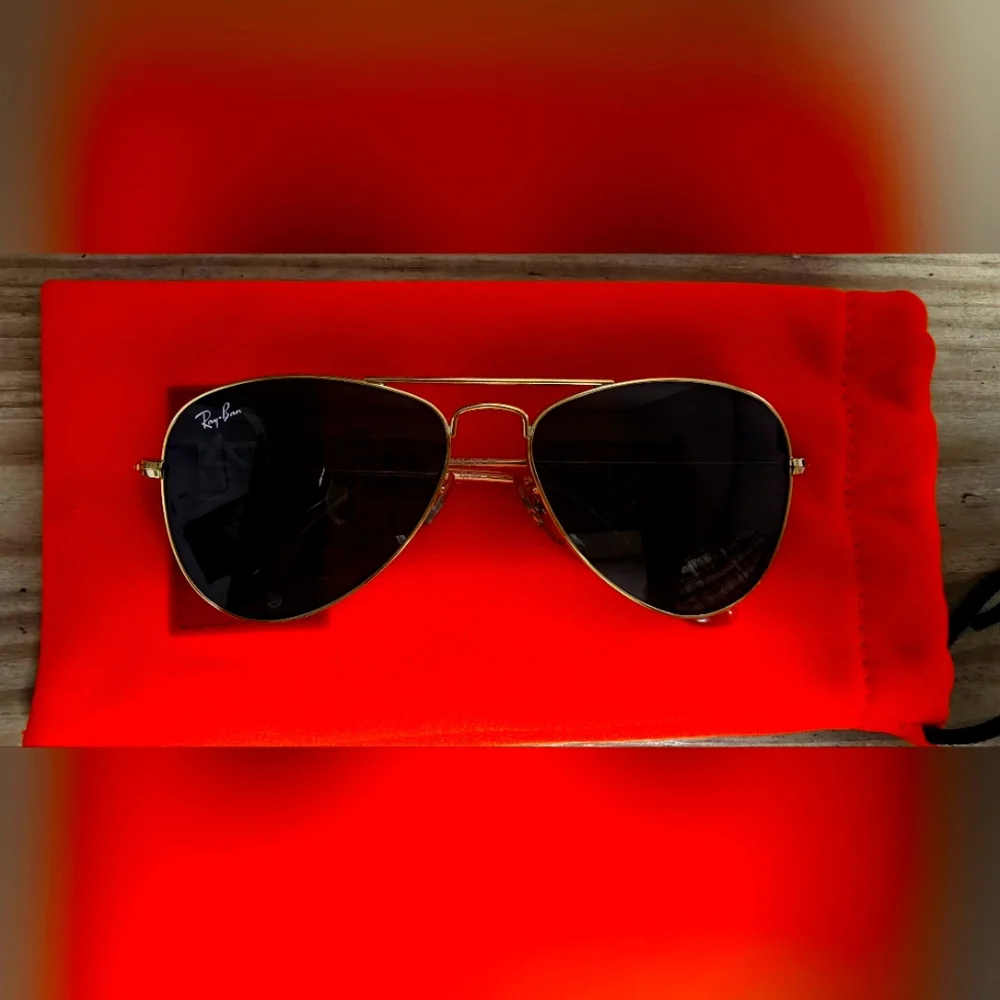 Ray-Ban Classic Gold Aviator Sunglasses